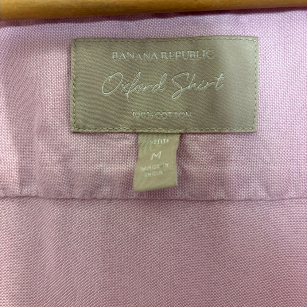 Banana Republic light pink 100% cotton long sleeve oxford shirt - Picture 3 of 3